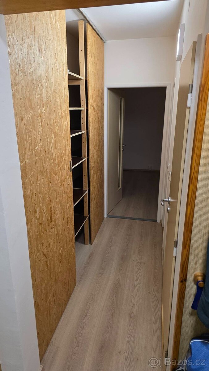 Byt 2+1 s lodžií ve 3.patře, 63m2, Pha 8 - Kobylisy - 5