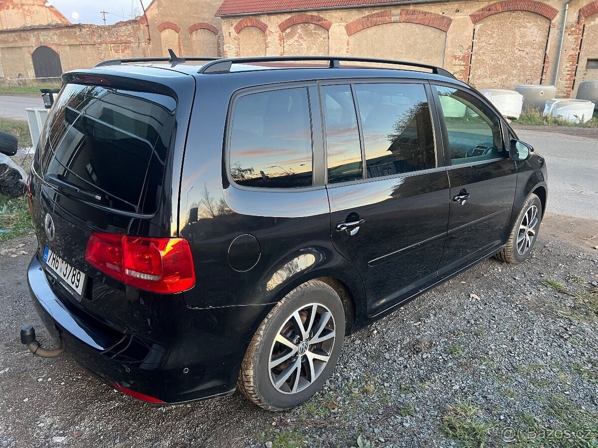 Volkswagen Touran 1.4 Tsi 2011 170tkm tažné - 5