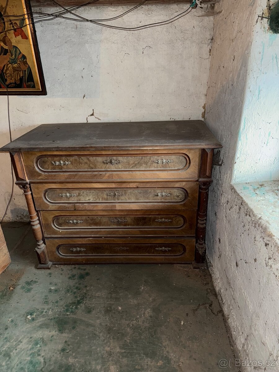 Komoda - 5
