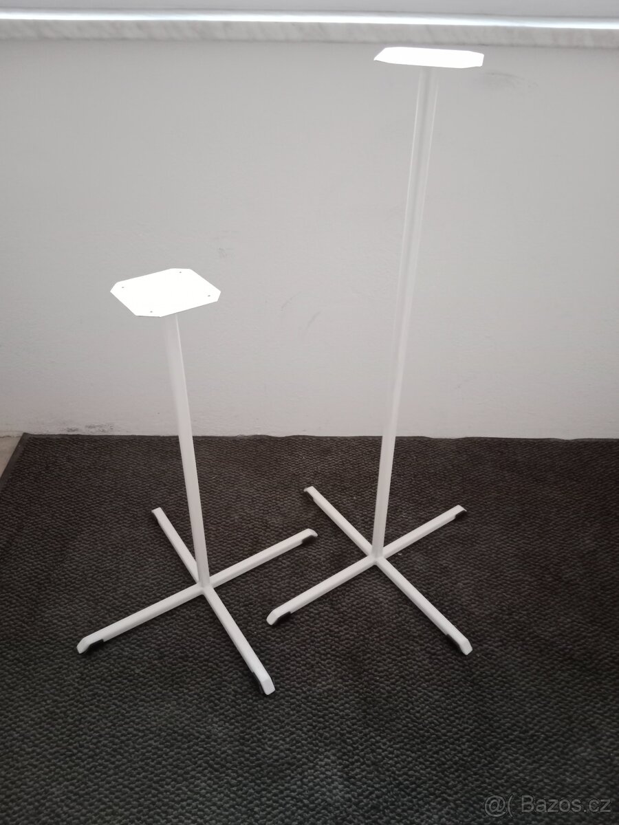 Barové stoly dvou velikostí - 5