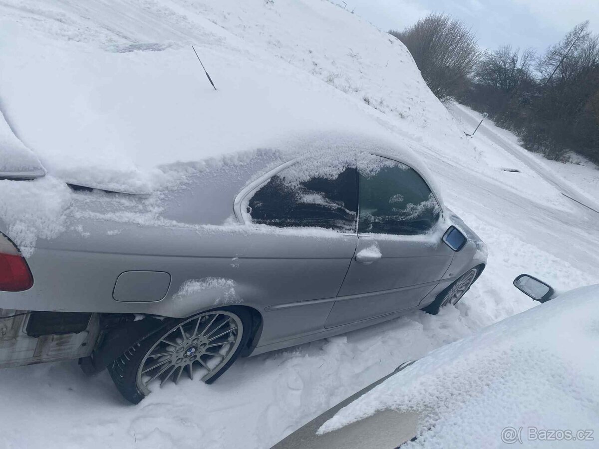 BMW E46 328ci na díly M52B28 - 5