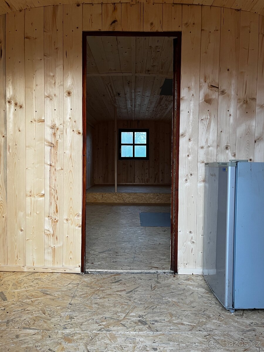 MAringotka délka 7 m.Šířka 2.50 .RETRO. - 5