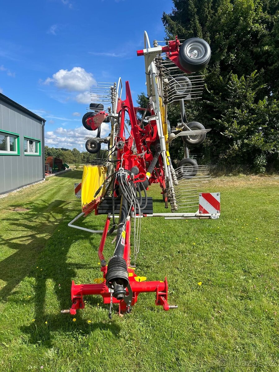 Shrnovač píce Pöttinger Top 722 - 5