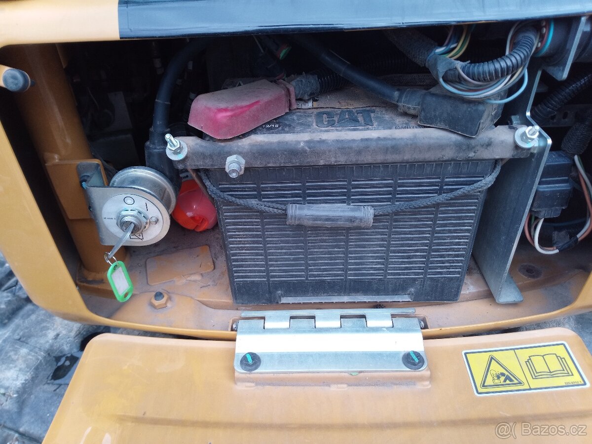 Pásový bagr Caterpillar 305 E2CR,rototilt. - 5