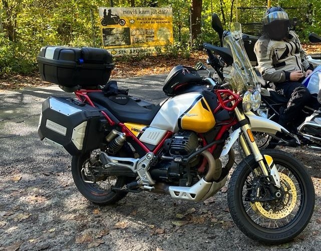 Prodám Moto Guzzi V85TT