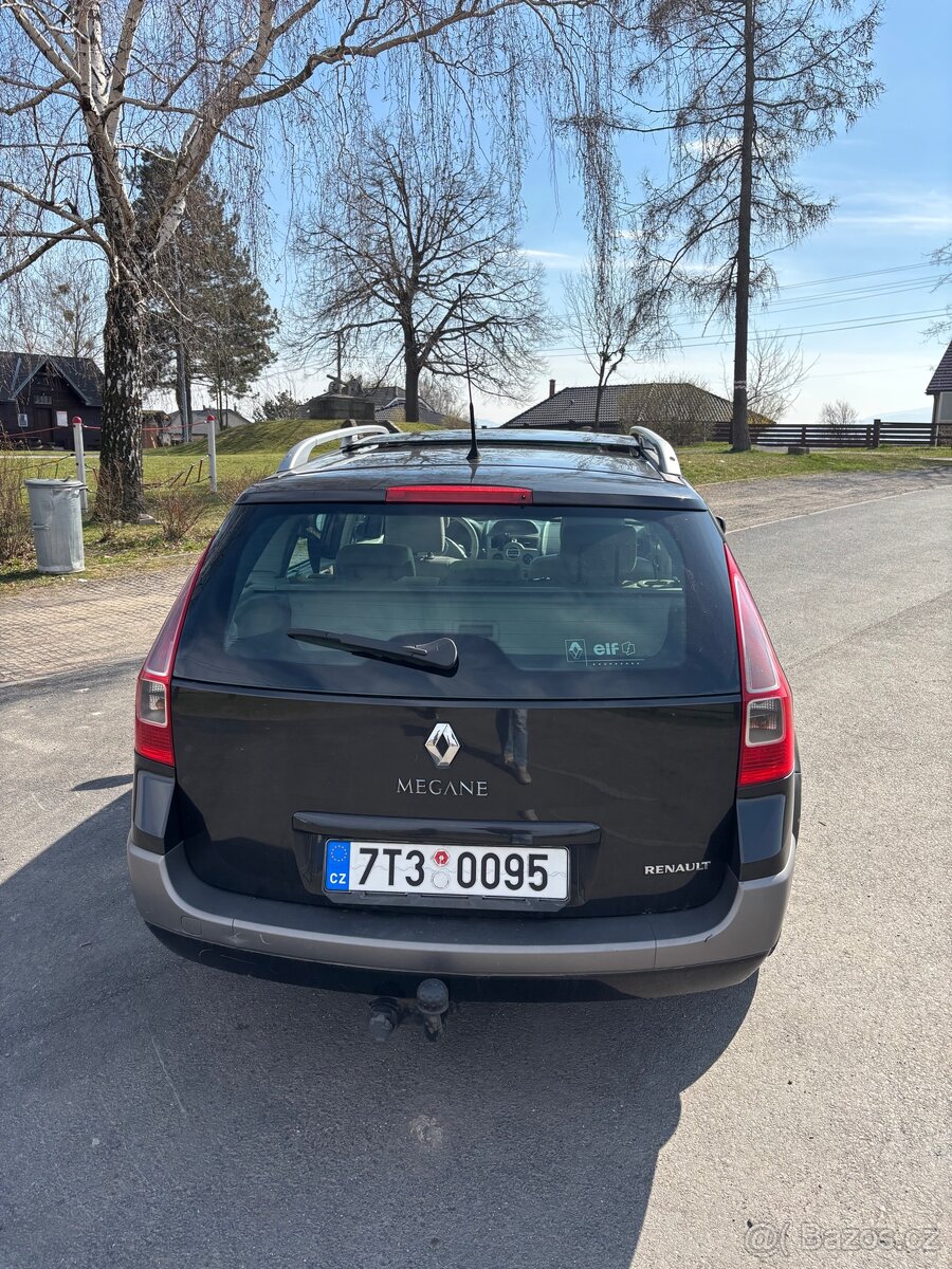 RENAULT MÉGANE 2 - 5