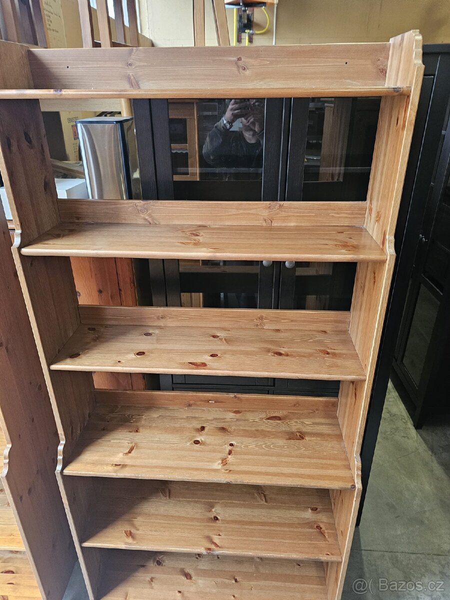 KNIHOVNA IKEA LEKSVIK - 5