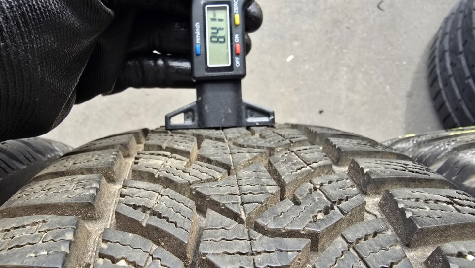 Zimní pneu 205/55/16 Dunlop - 5