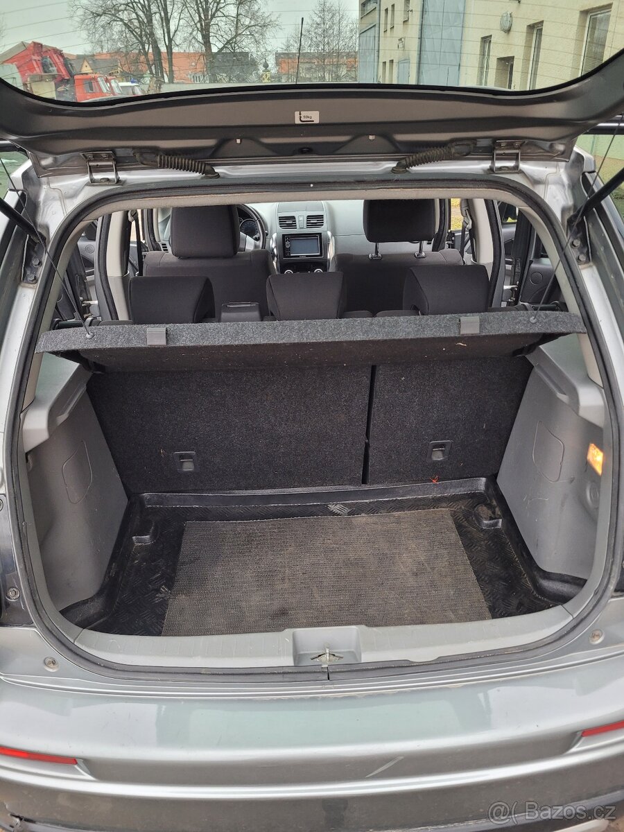 Suzuki SX4 - 5