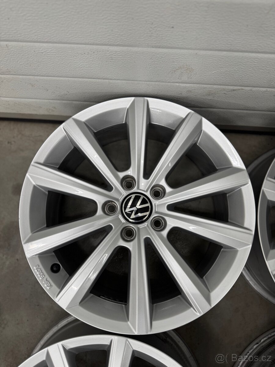 ORIGINÁLNÍ ALU SADA VW PASSAT R17 - 5