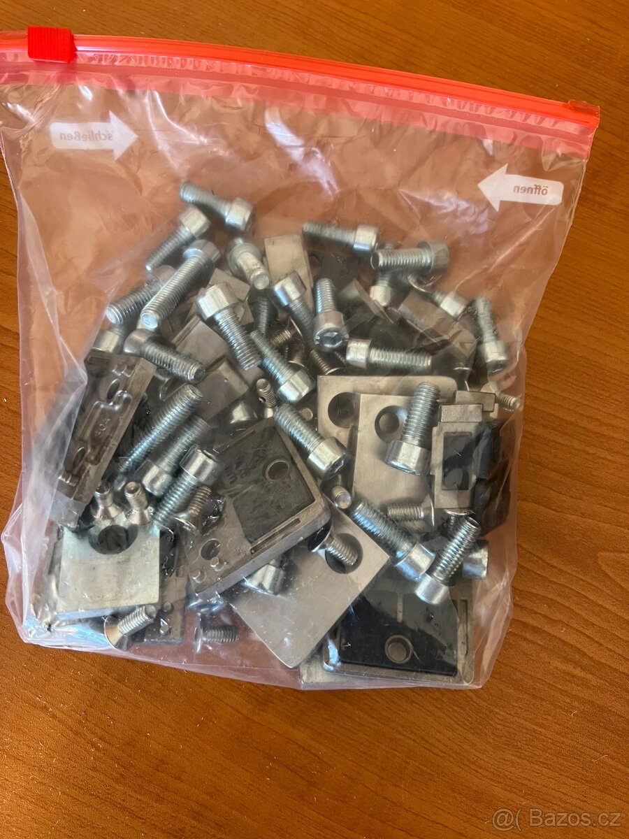 držák skla/plechové výplně - 5