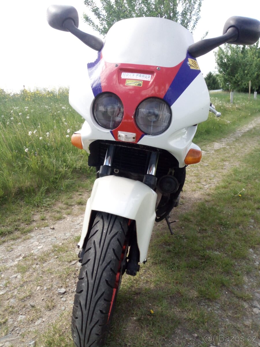 Honda CBR - 5