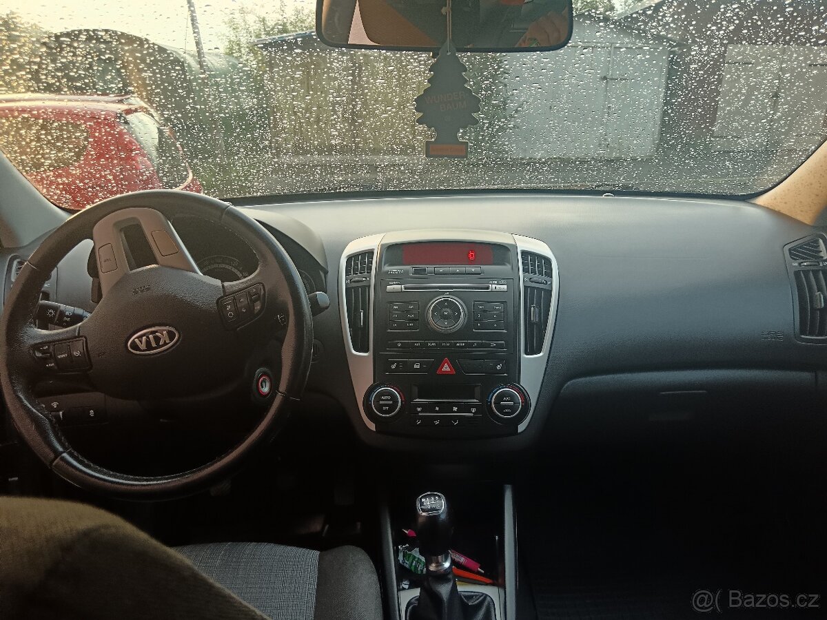 Kia ceed 2012 1.6 cvvt zbylé díly za pár kč - 5