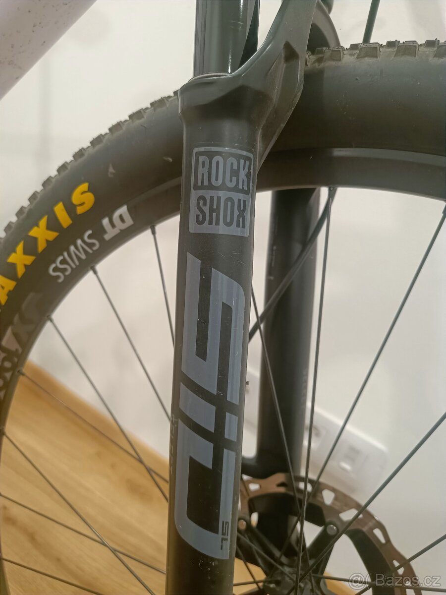 Superior XP 969 Gloss White Metallic; vel. XL - 5