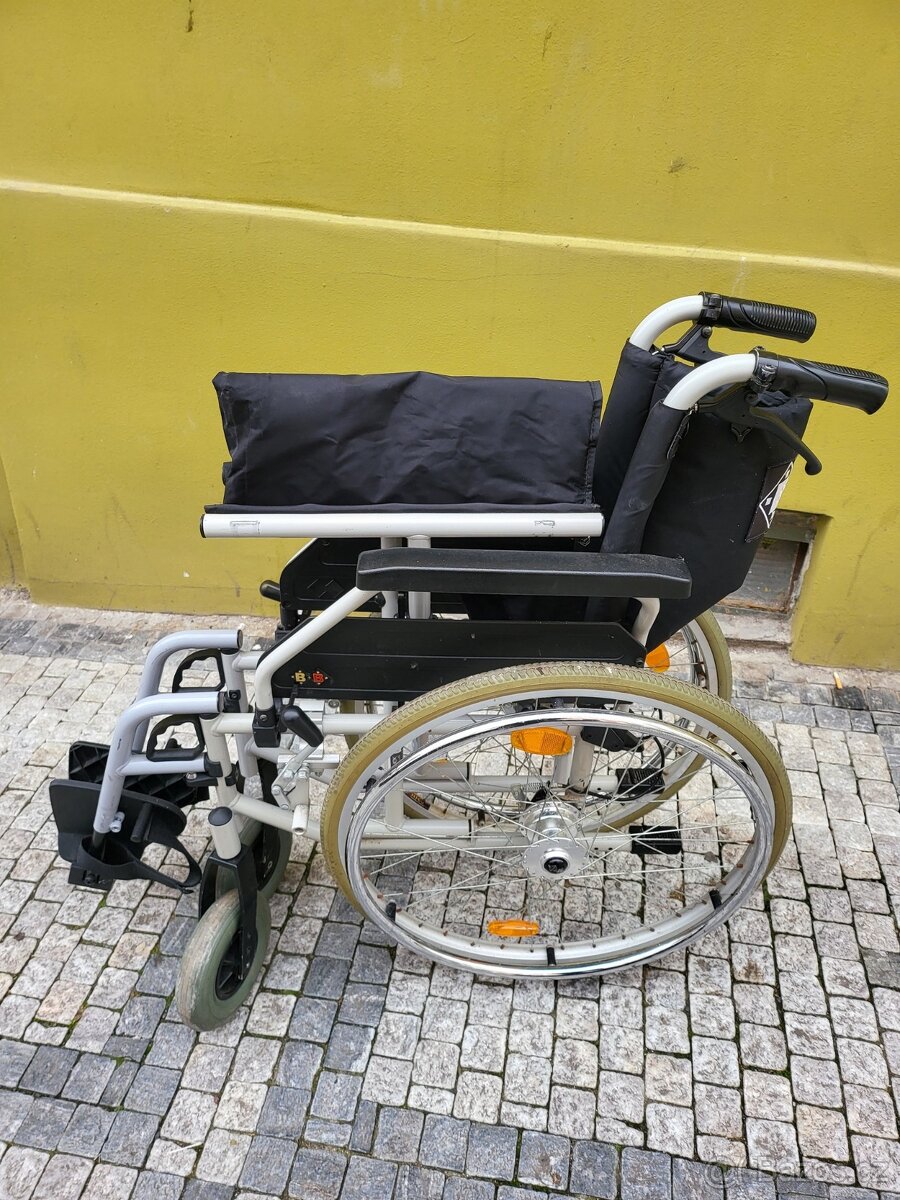 B+B invalidní vozík, 4 brzdy - 5