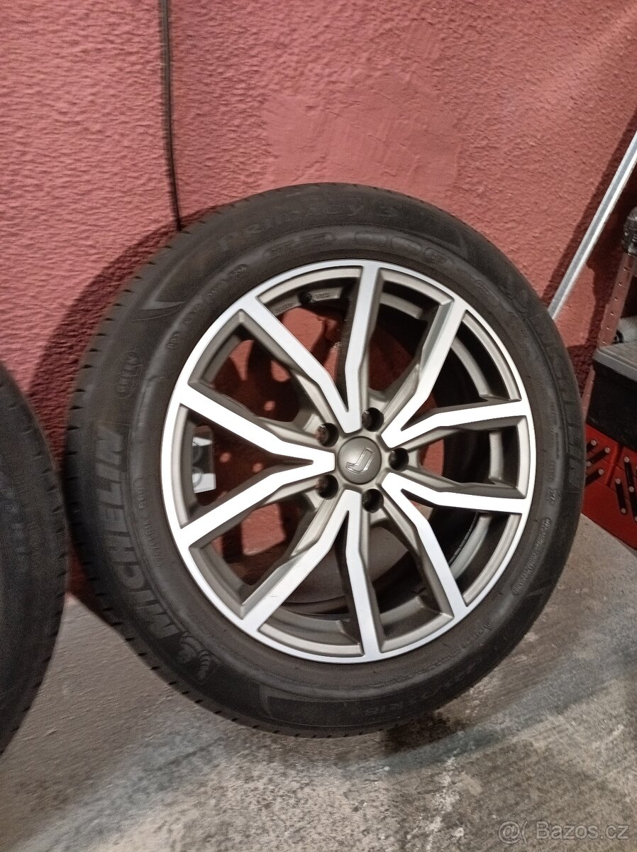 Rondell R18 5x108 225/55 - 5