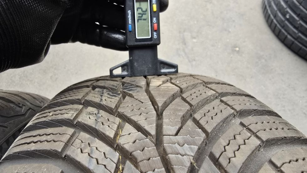 Zimní pneumatiky 195/65/15 Continental - 5