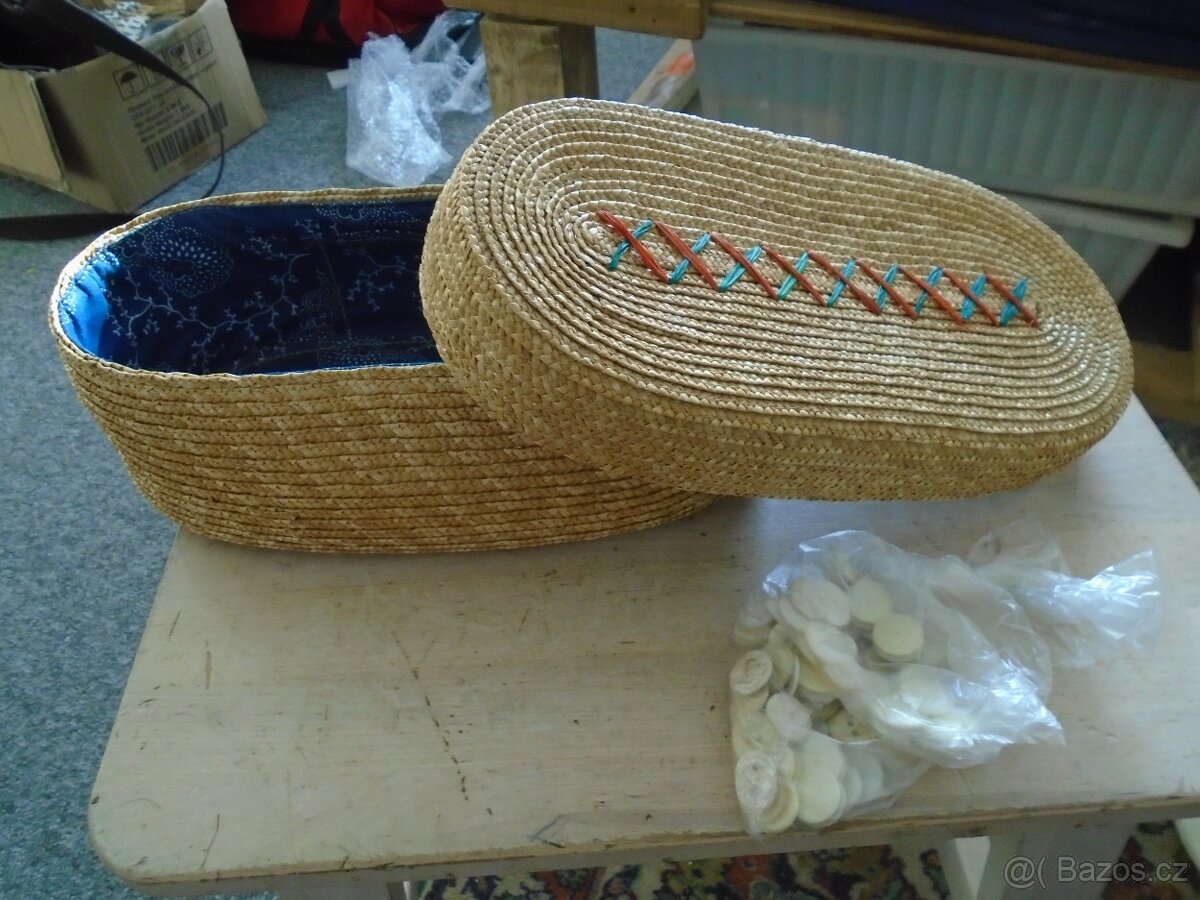 Nitě na šití, jehly k šicímu stroji, knoflíky, atd. - 5