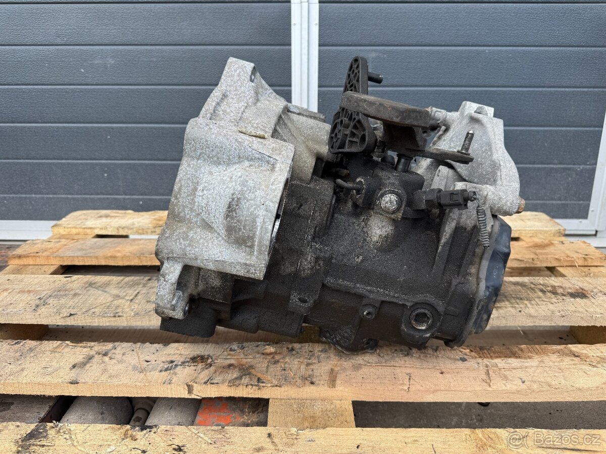 Převodovka KJF Škoda Yeti 2WD 5Q - 5