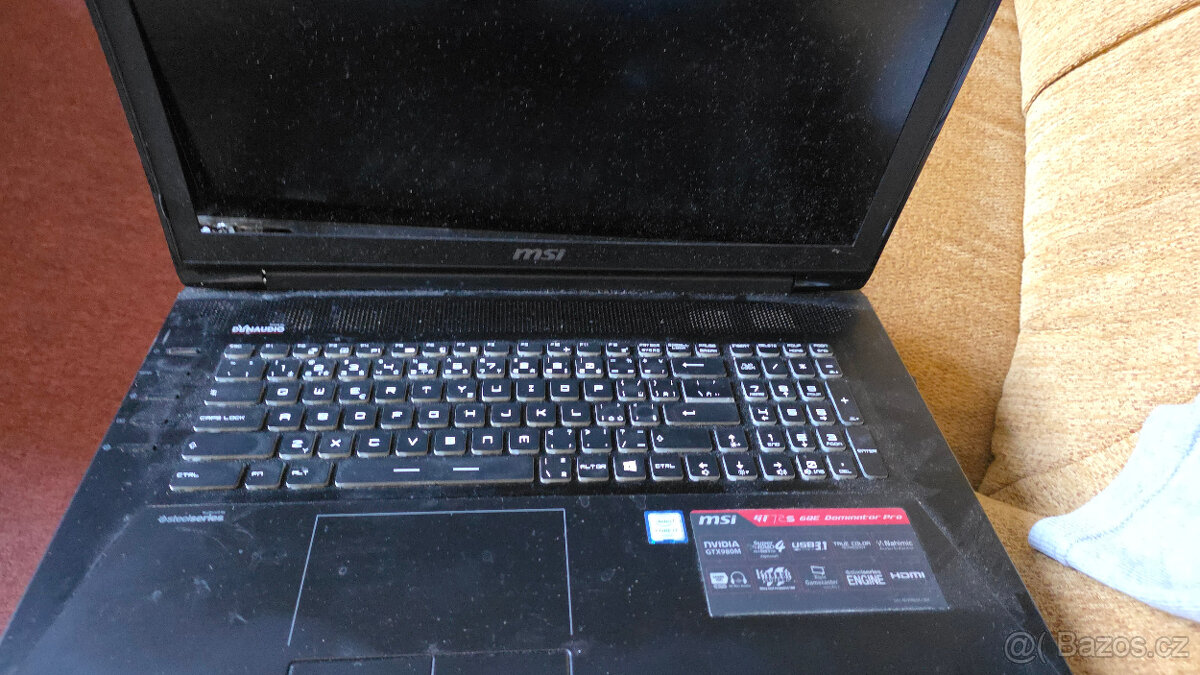 Acer Aspira a MSI GT72S - 5