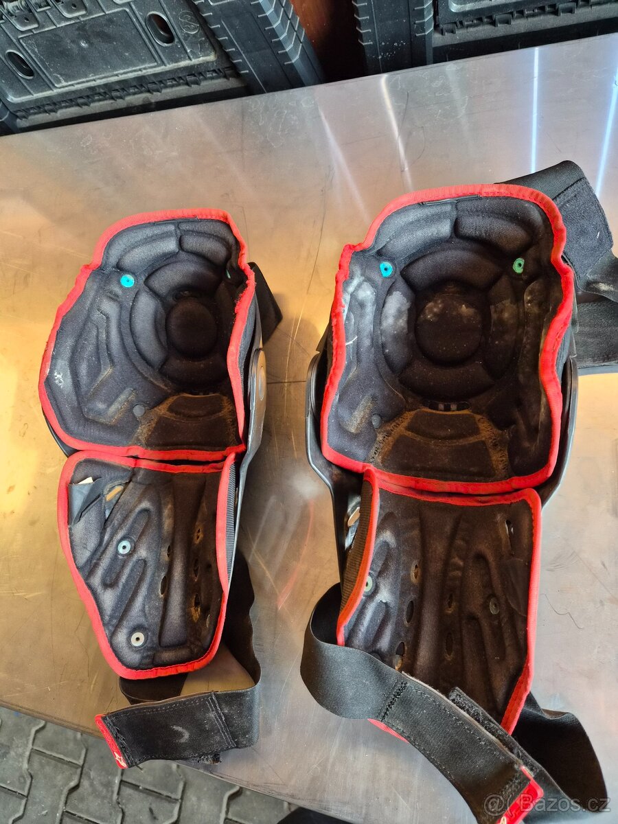 Chranice kolen Alpinestars , Fox , kalhoty Ktm - 5