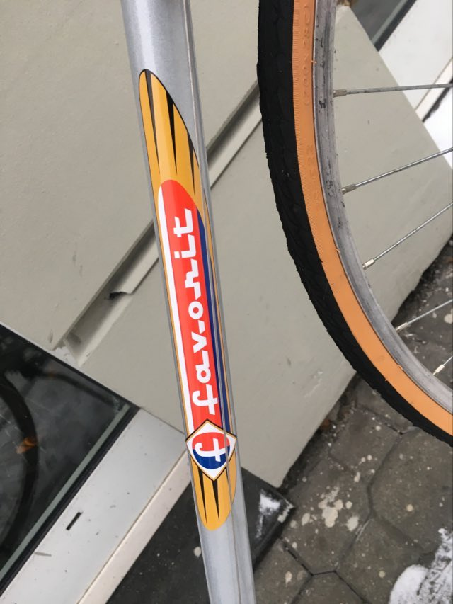 Silniční kolo FAVORIT - 5