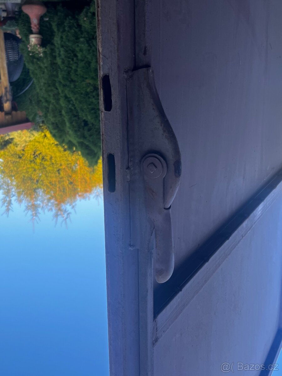 Dvoukřídlá kovová vrata – 2,8 × 2,8 m - 5