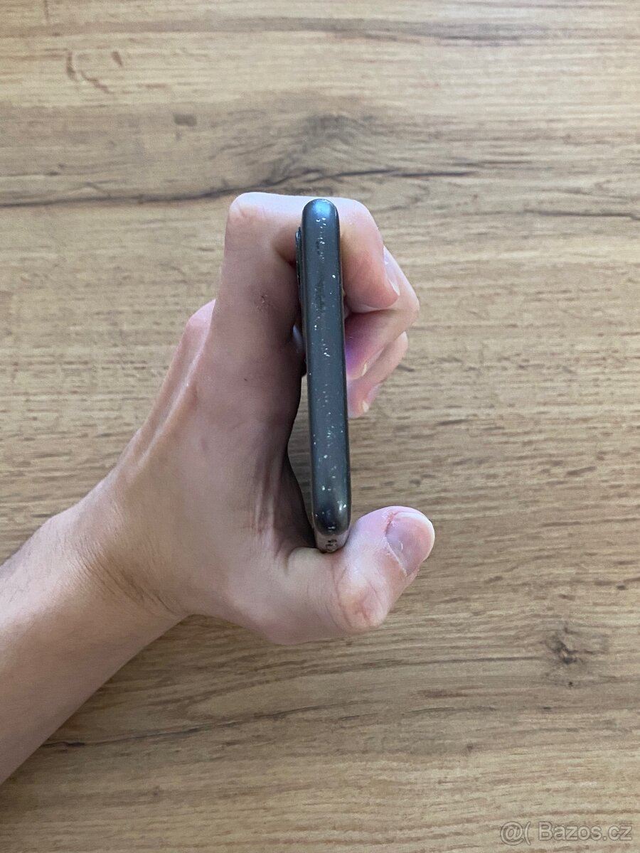 iPhone 11 128 GB - TOP STAV - 5