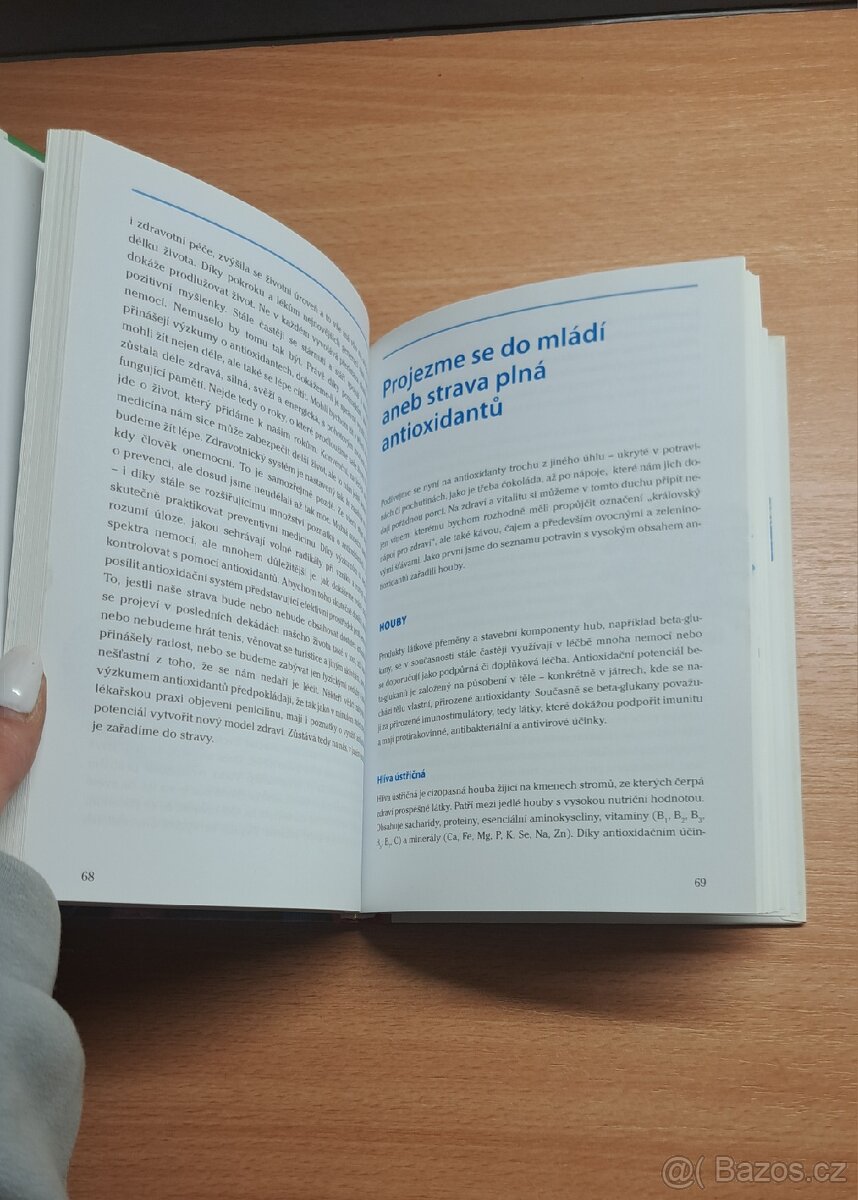 Knihy do kuchyně 4× - 5