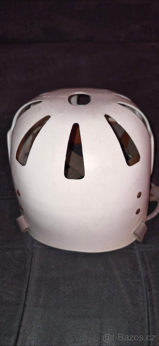 Hokejová helma - 5
