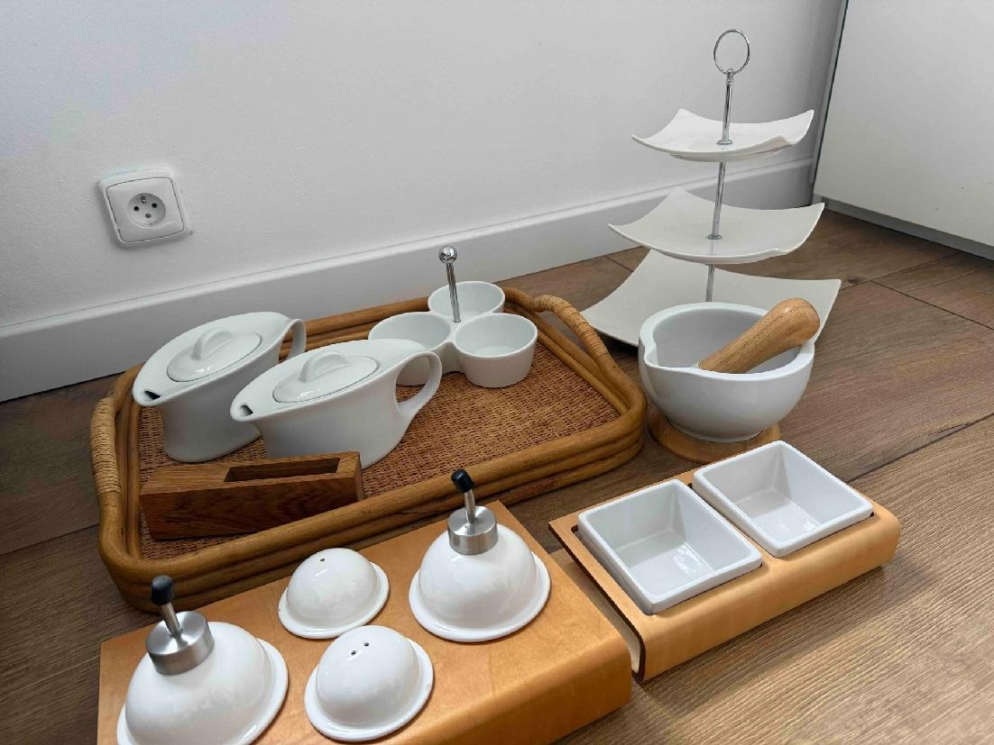 Kořenky, tác, etažér a doplňky do kuchyně - 5