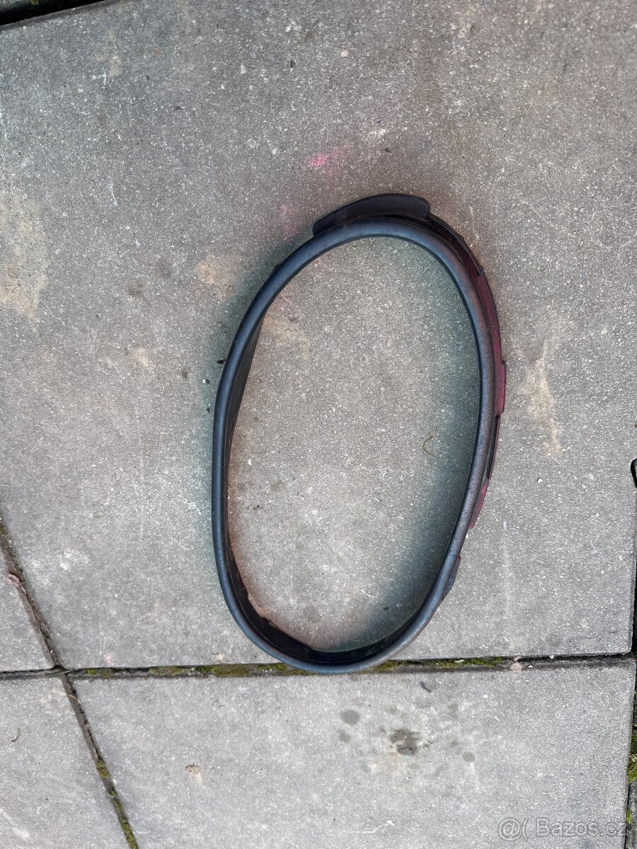 Predám kapota Celica t20 6G 94-99 - 5