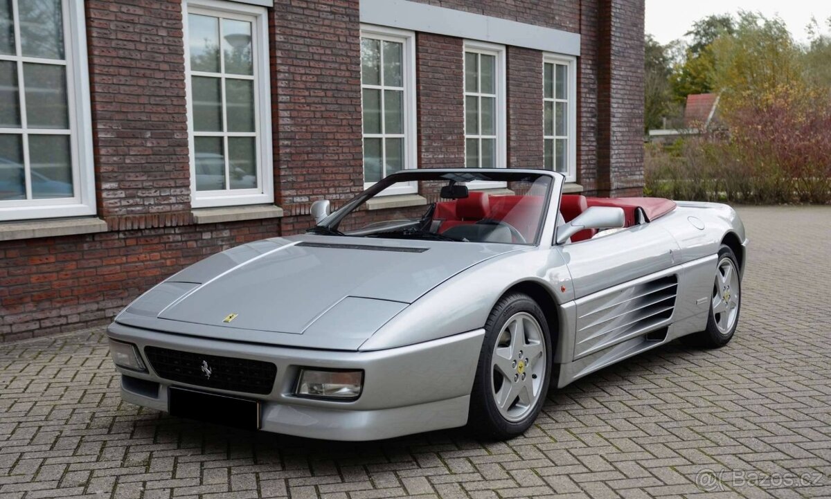 Ferrari 348 Spider z roku 1994 - 5