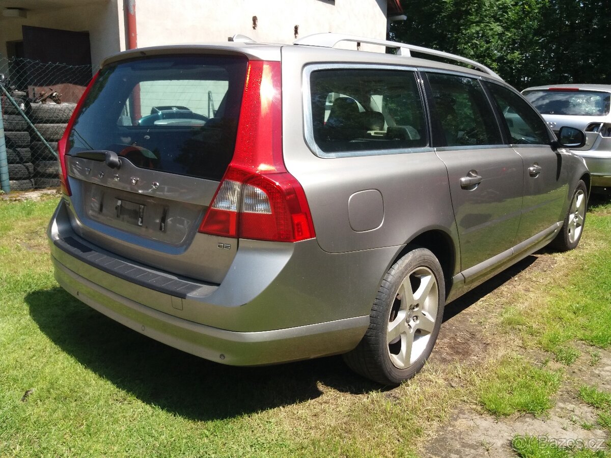 NÁHRADNÍ DÍLY - Volvo V70 III. model 07 - 015 - 5