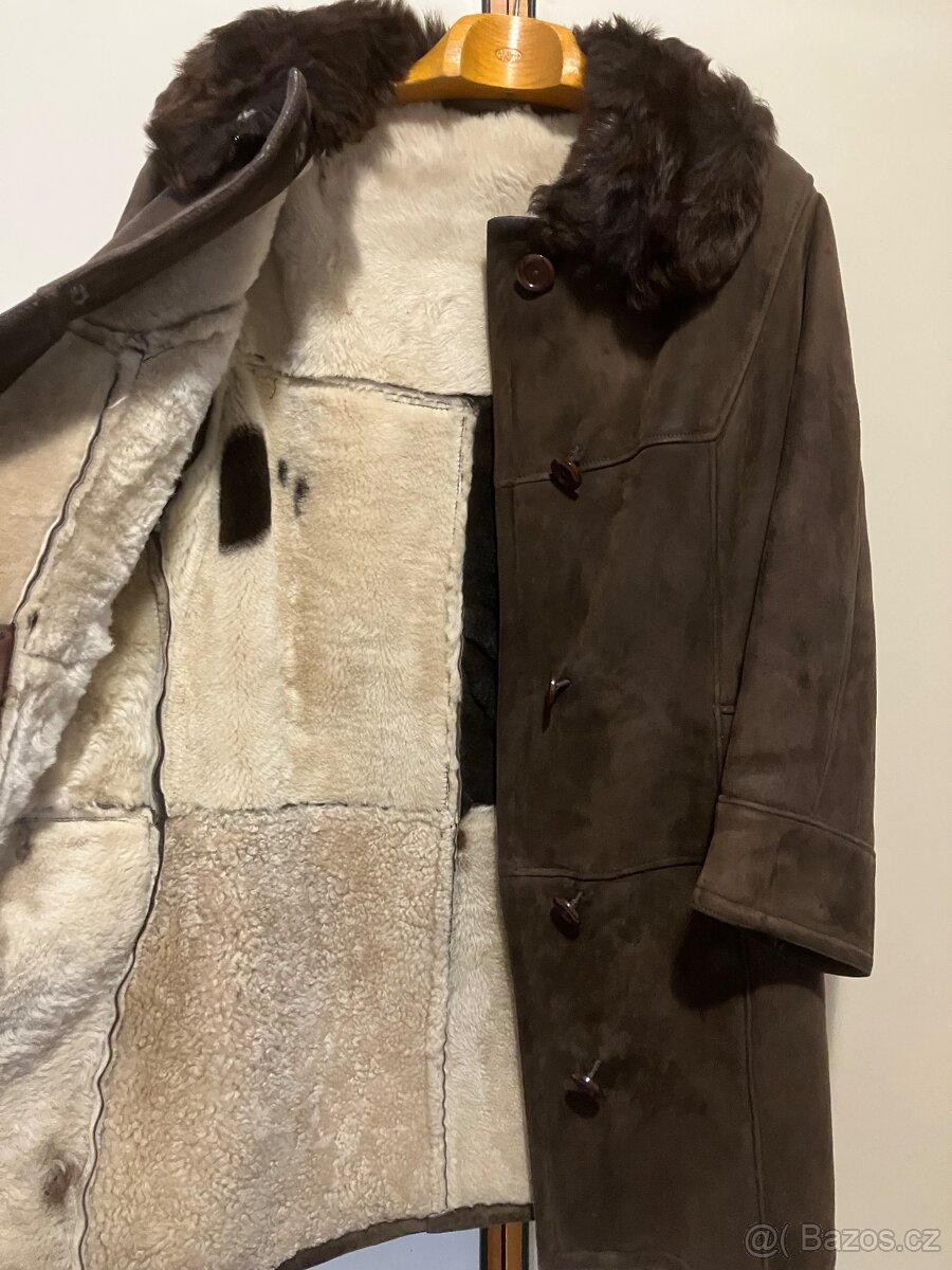 Dámské kožené kabáty, čepice - 5