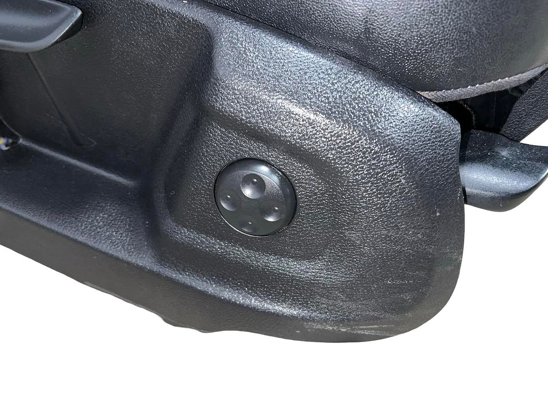 S-Line sedačky černá kůže Audi Q5 8R S-Line r.v. 2010 - 5