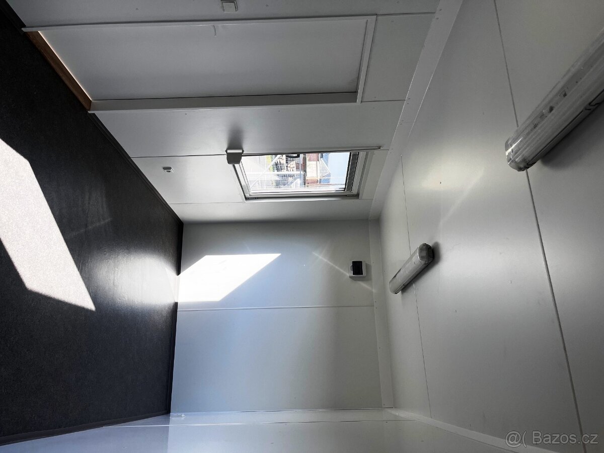 Obytný kontejner 2,45 x 6,05m nový - 5