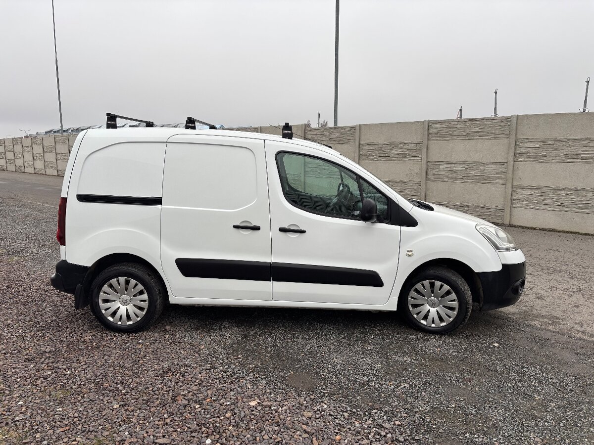 Citroen Berlingo 1.6HDI r.v 2012 Klima Třímístná verze - 5