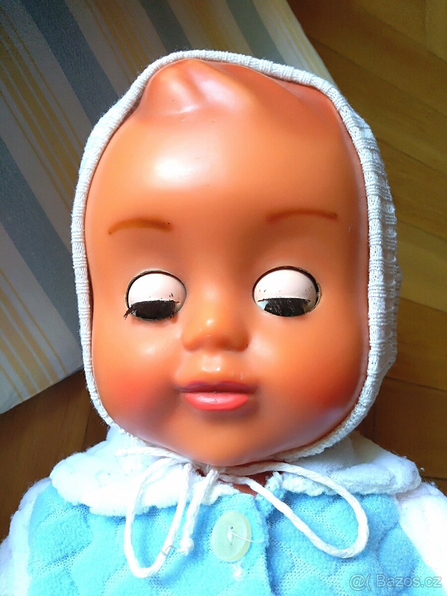 Mrkající panenka + dečka - 5