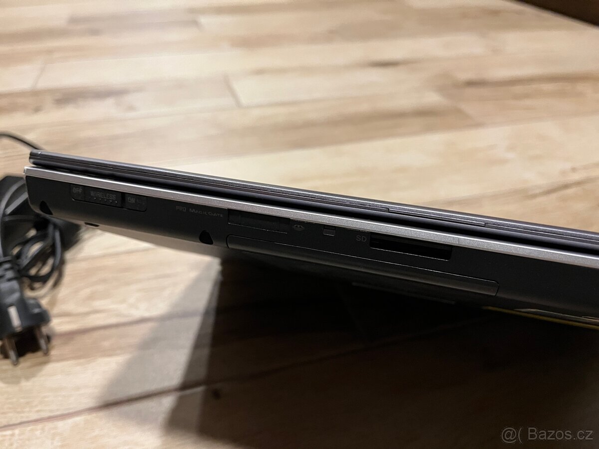 Sony Vaio VGN‑SR49VN - 5