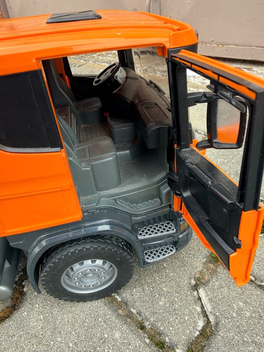 popelářské auto značky Bruder - 5