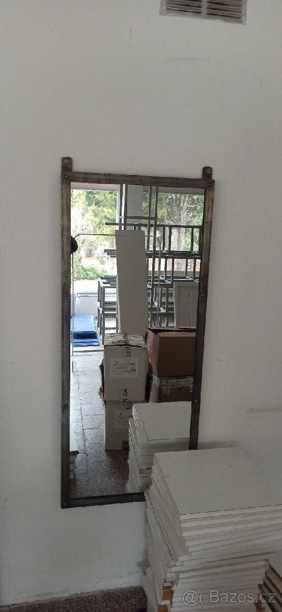 Vybavení prodejny - 5