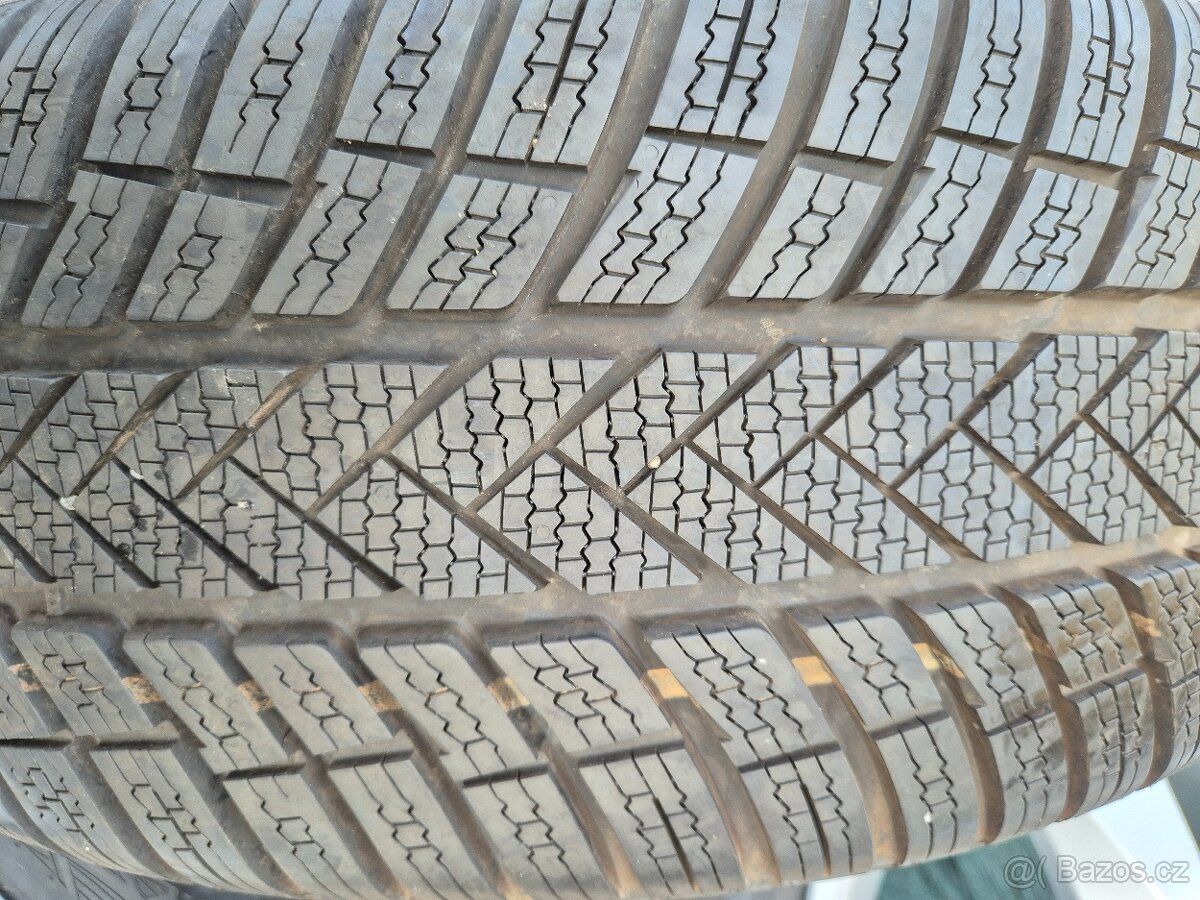 Nová zimní kola Volkswagen r17 Tcross et39 - 5