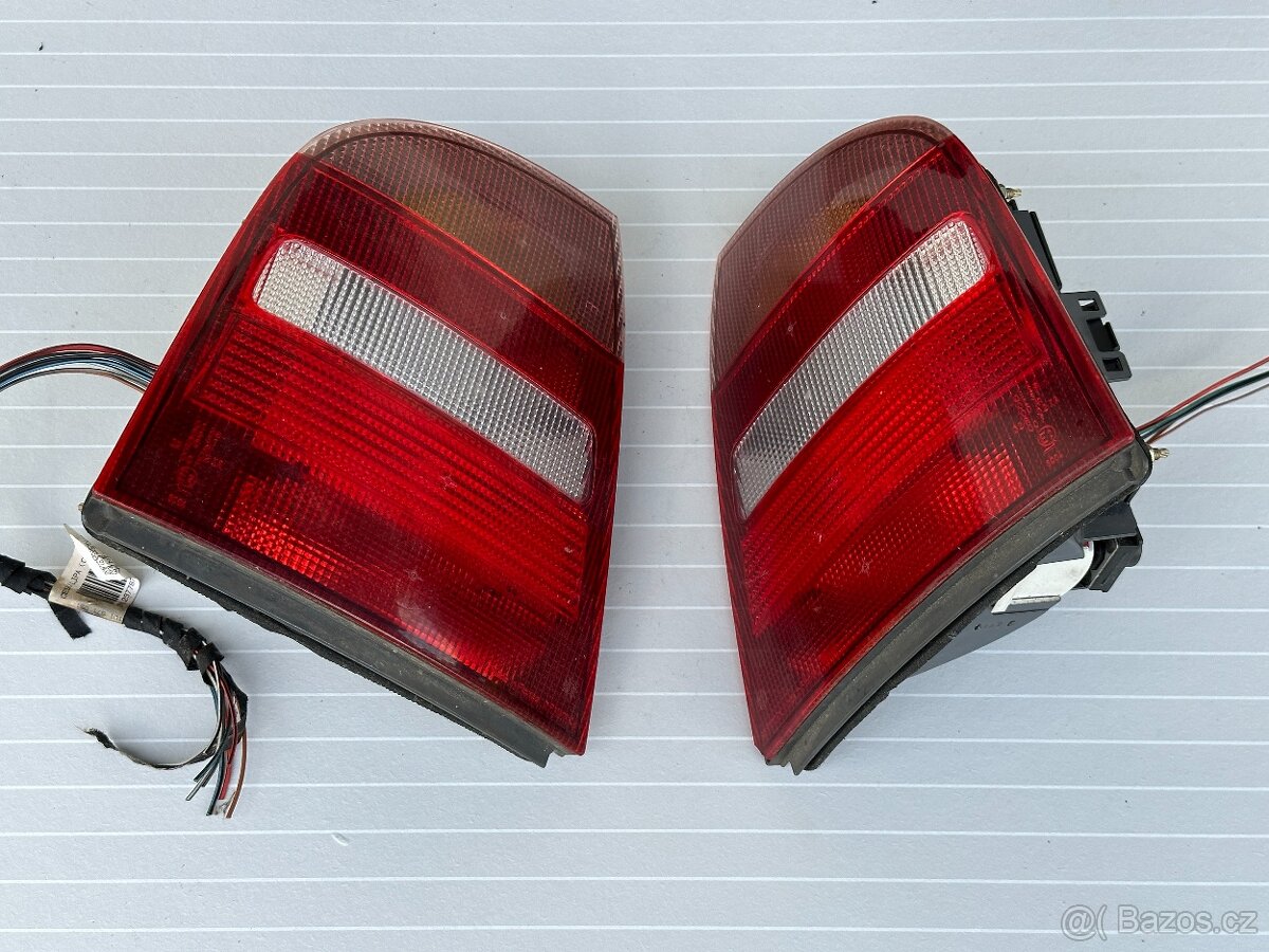 Škoda Octavia I ( startér, klimakompresor, ABS, světla..) - 5