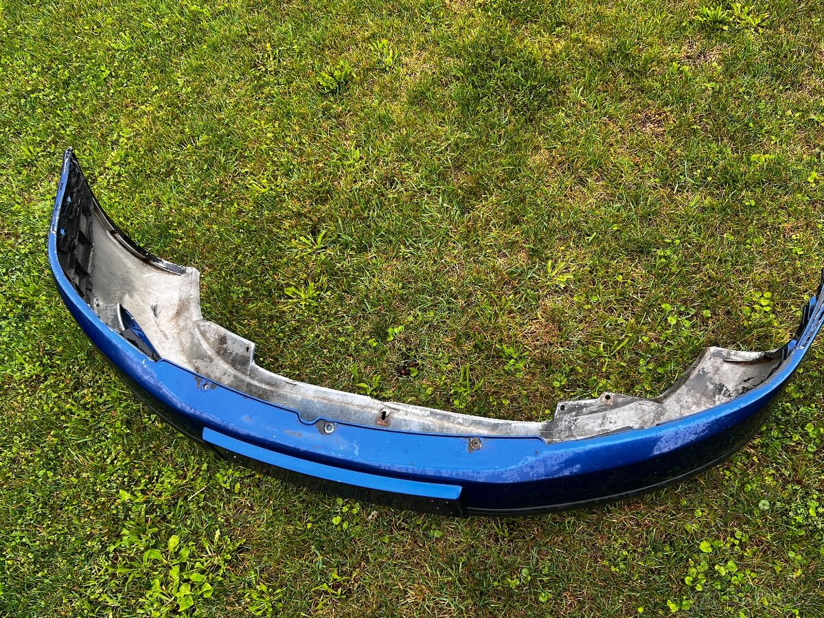 Přední nárazník Škoda Superb 1 - 5