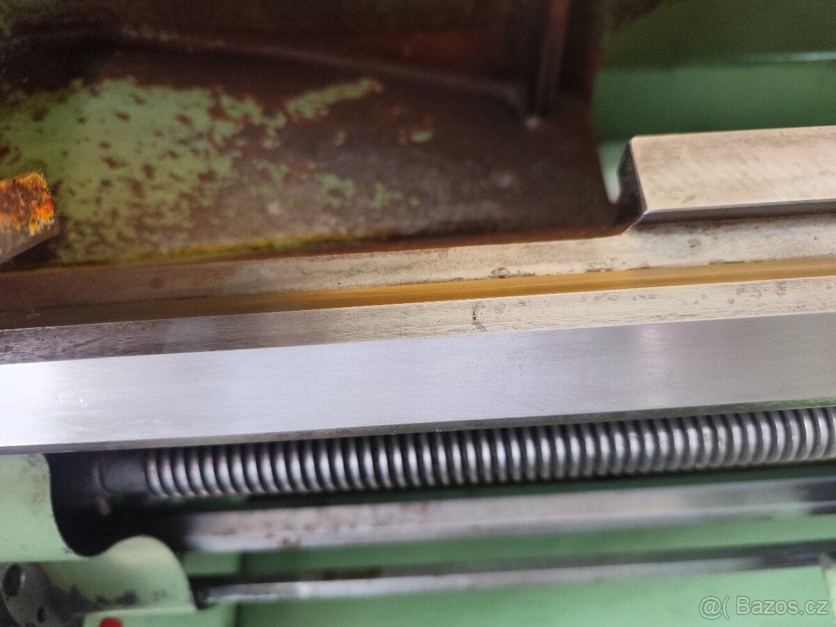 Soustruh SUI 32 A/1000 - 5