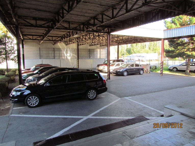 Menší areál na predaj - 5