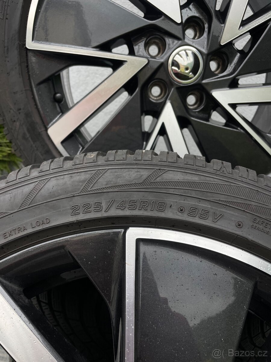 Škoda Vega R18 Octavia 225/45/18 - 5
