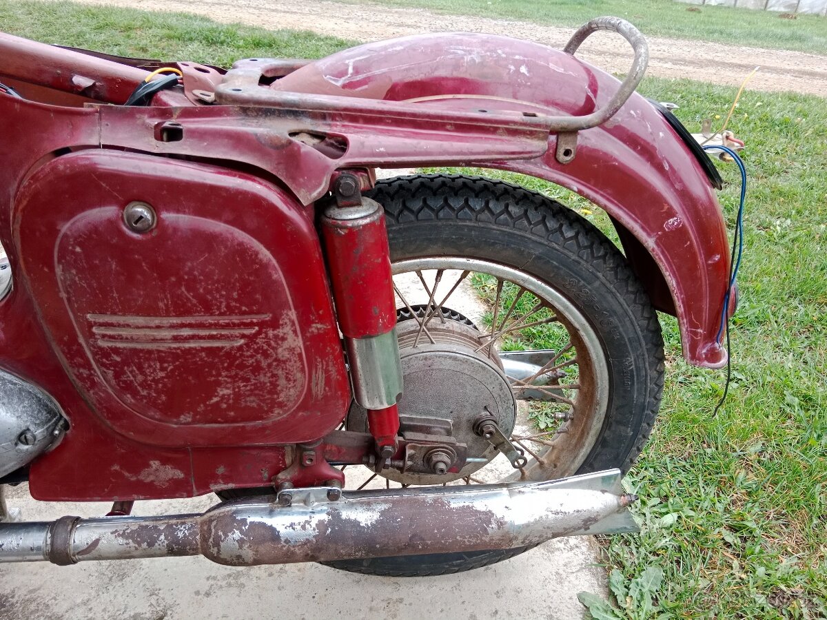 Jawa 250 typ 353 s platnými doklady - 5