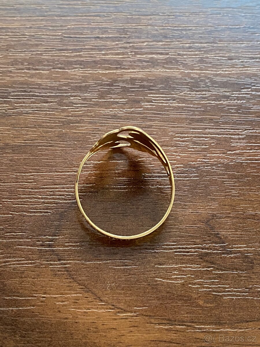 Zlatý dámský prsten - 5